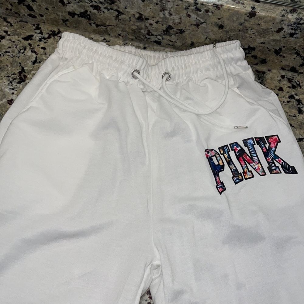 🌼🌸🌺NEW WOMENS WHITE JOGGERS SIZE XS 🌺🌸🌼